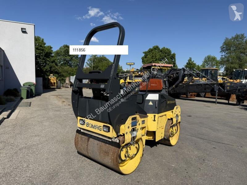 Compactador Bomag AD3