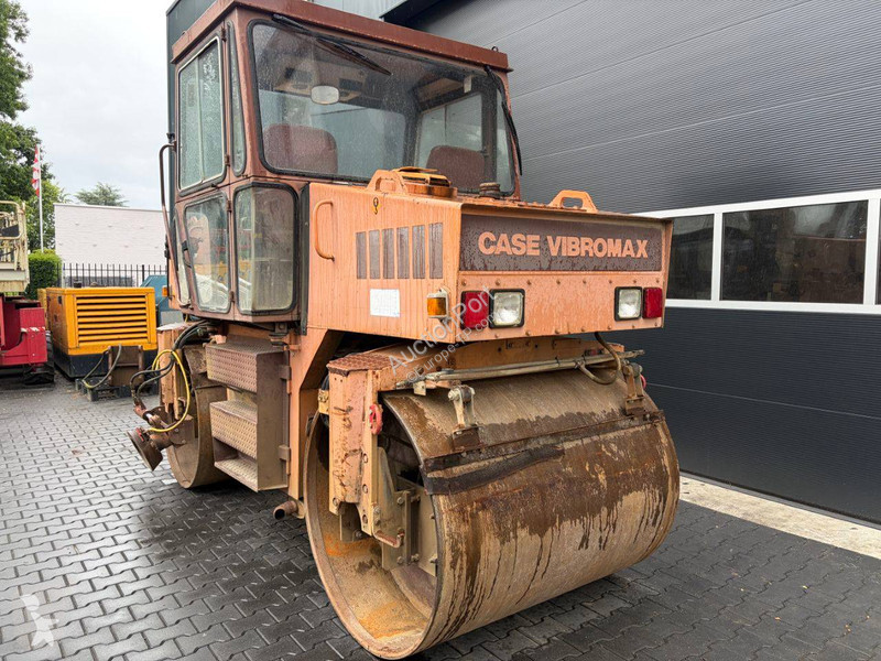 Compacteur Case W552