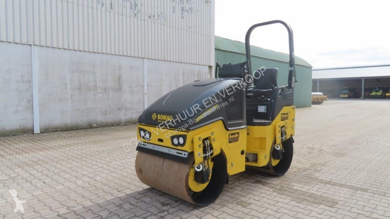 مدحلة Bomag AD-5