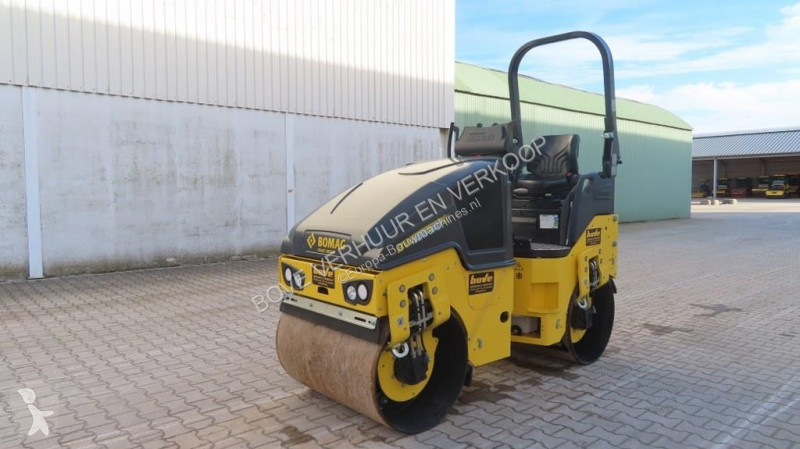 مدحلة Bomag AD-5