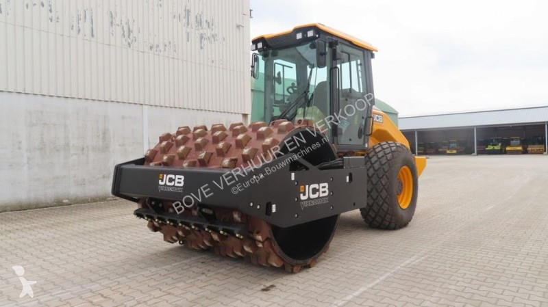 مدحلة JCB VM138D