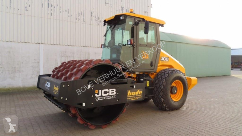 مدحلة JCB VM116 PD