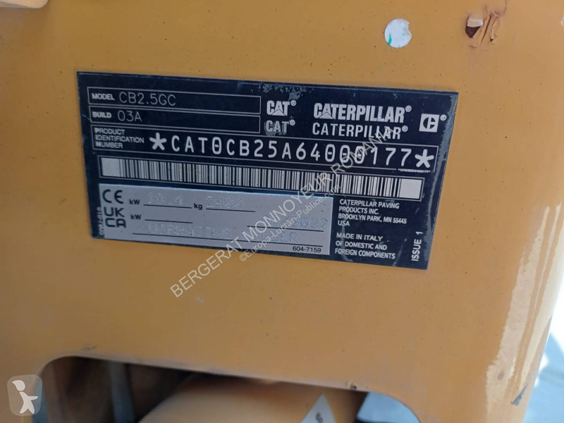 مدحلة Caterpillar CB2.5-03GC