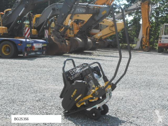 Compactador Bomag 12/40