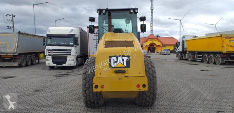 Compactor  Walec wibracyjny CATERPILLAR CS 64 B