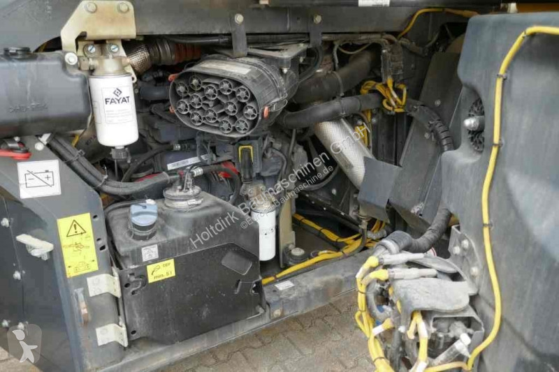 Compactador Bomag AP-4v