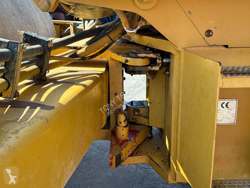 Compactador Caterpillar 563 Roller with vibration