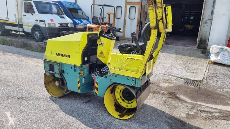 Compactador Ammann AV12E