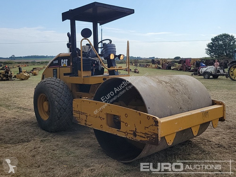 Compactador Caterpillar CS553E