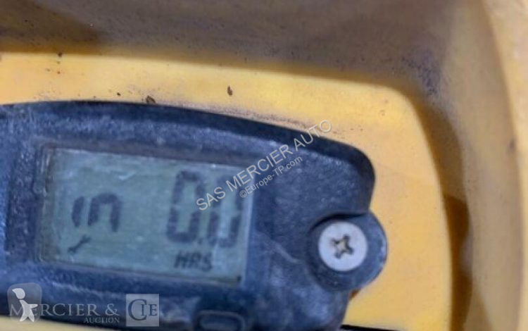 Compactor Bomag pilonneuse essence