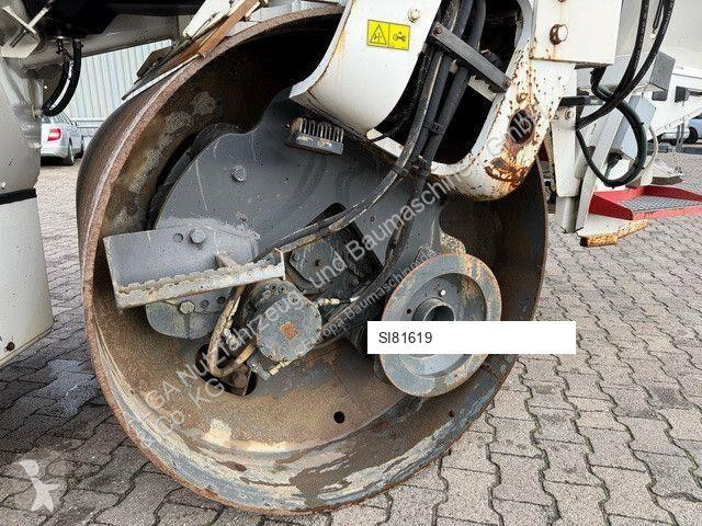 Zhutňovač Caterpillar (CD10),Tandemwalze,...