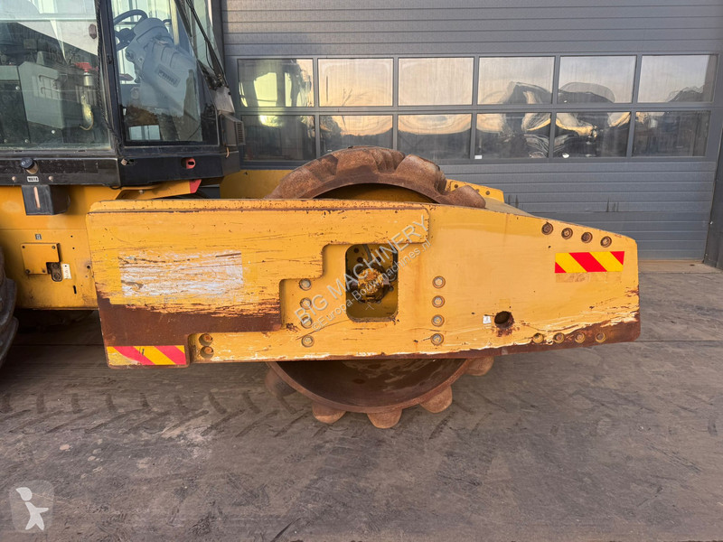 Zhutňovač Caterpillar CP76 (19t)