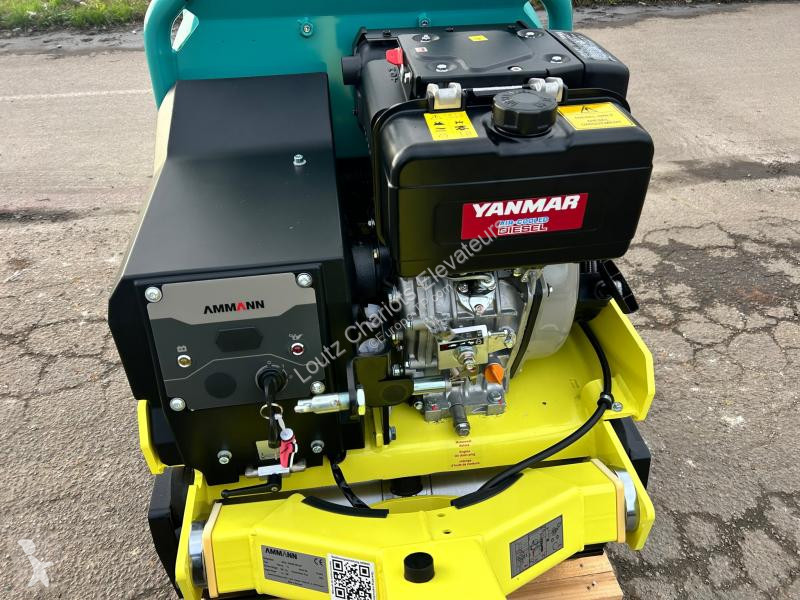 مدحلة Ammann A65DY