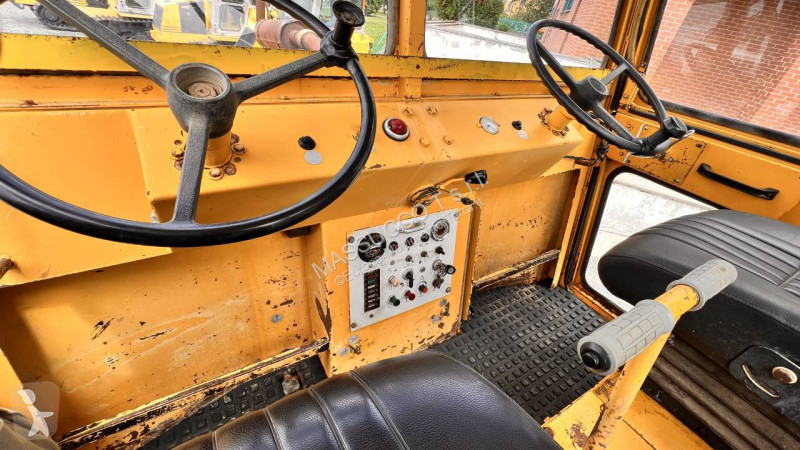 مدحلة Bomag BW161A