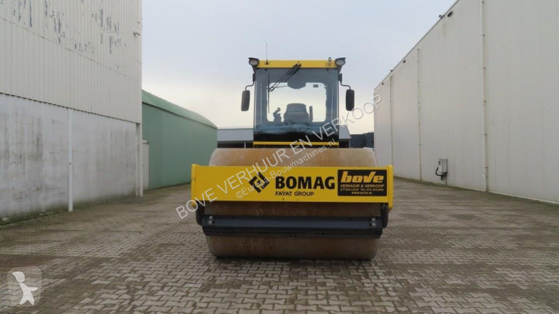 Compactador Bomag BW213 DH-5