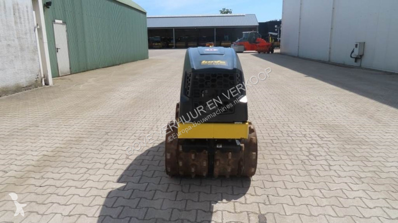 Compactador Bomag