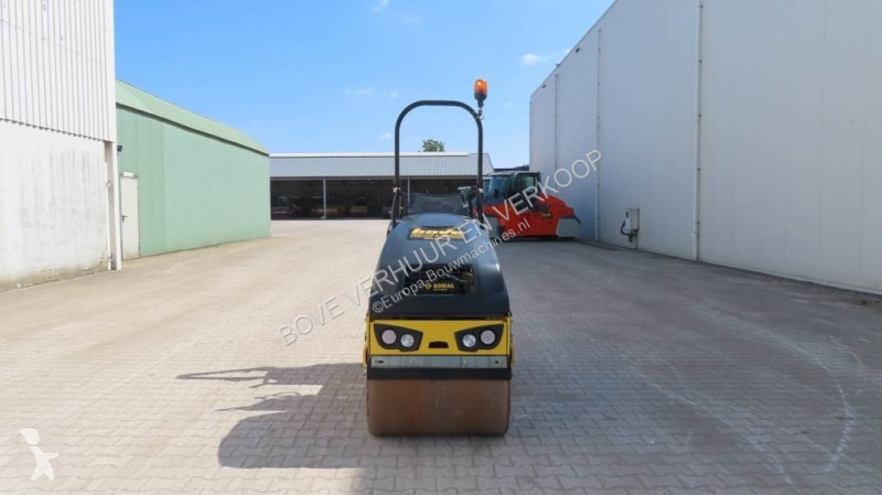 Compactador Bomag BW80 AD5