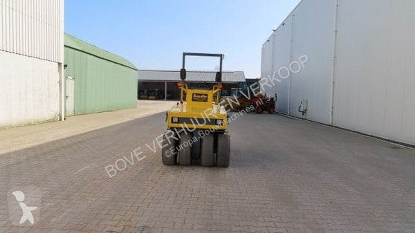 Vibrohenger Sakai TS 160