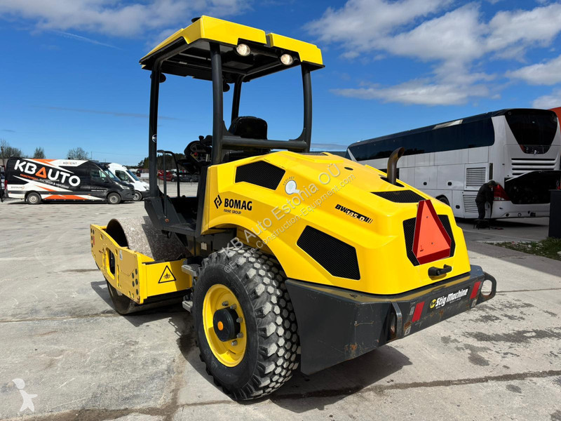 Дорожный каток Bomag