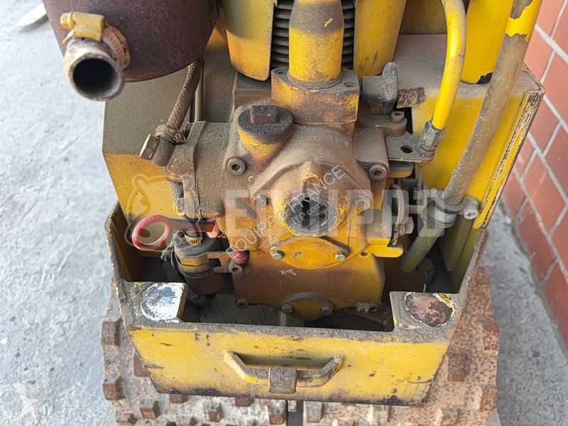 Zhutňovač Rammax Rw 702