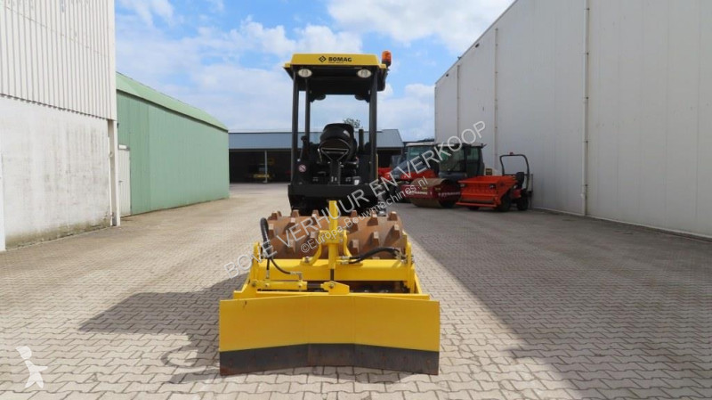 Compactador Bomag BW124 PDH-5