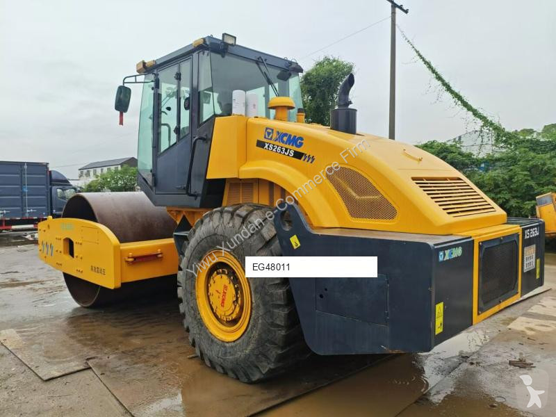 Zhutňovač XCMG XS263J