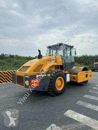 Zhutňovač XCMG XS163J