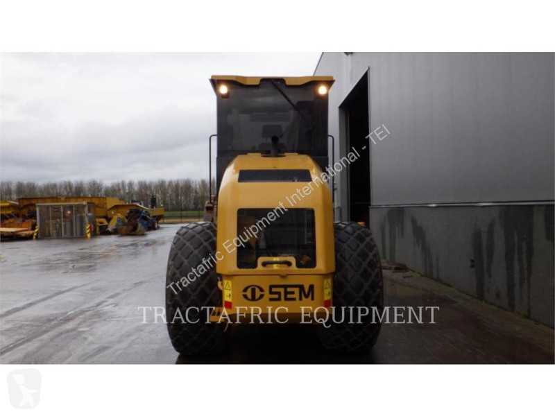 Дорожный каток  MACHINERY SEM512