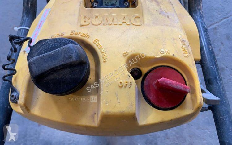 Дорожний коток Bomag pilonneuse essence