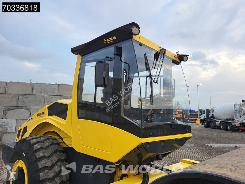Vibrohenger Bomag BW226 D-5 CL Cummins Engine