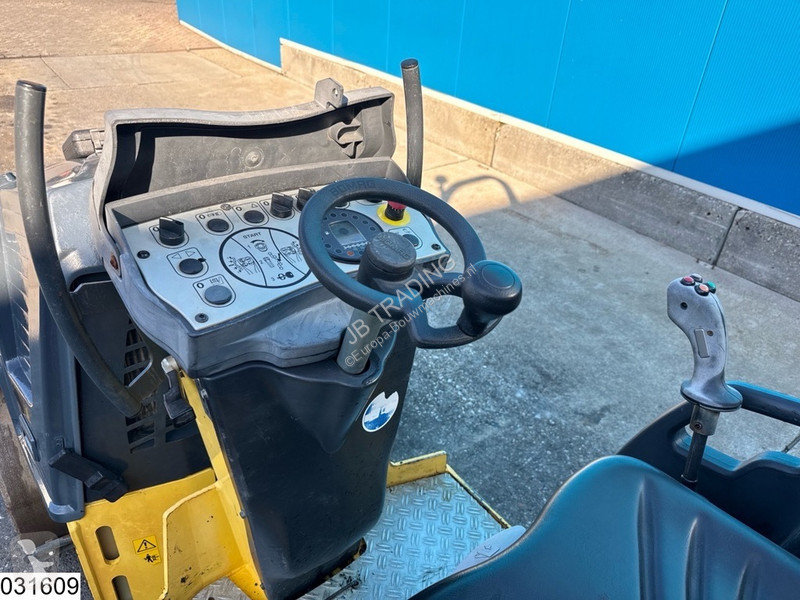 Compactador Bomag 100ADM-5 667 hr, 2015, 15,1 kW