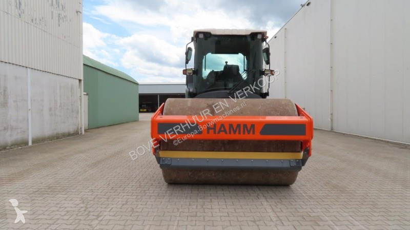 Compactador Hamm HC120i