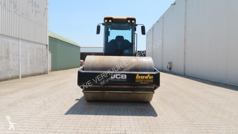 Compactador JCB VM118D