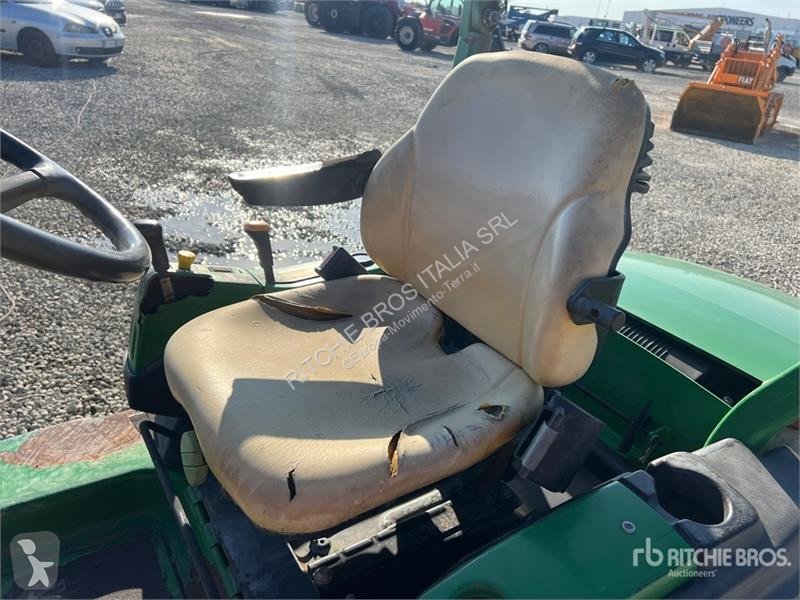 Compactador  1435 Mower Tractor