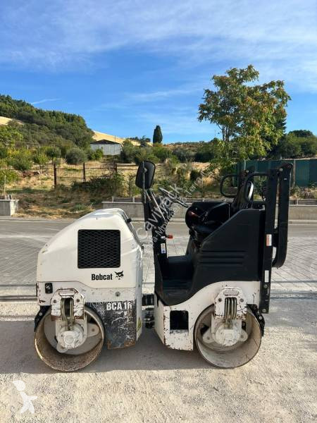 Zhutňovač Bobcat BCA16