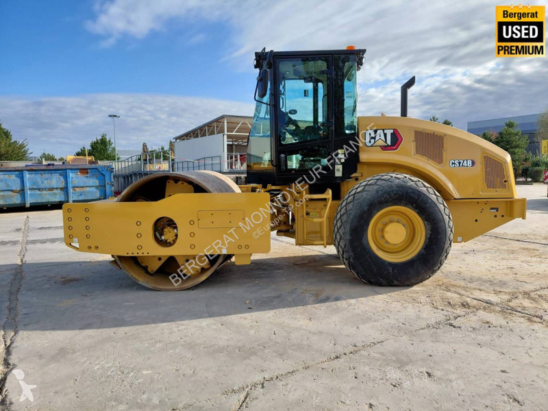 Compacteur Caterpillar 4F