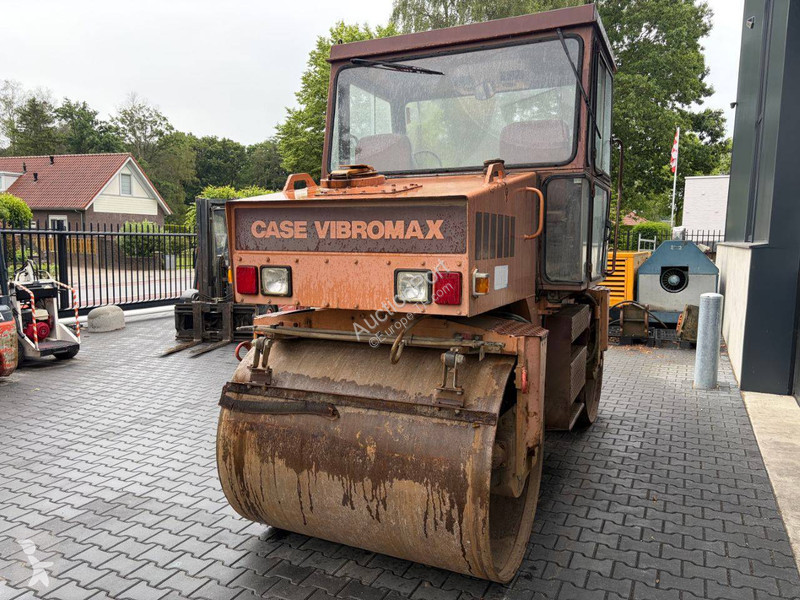 Compacteur Case W552