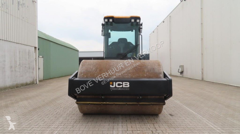 Валяк JCB VM138D