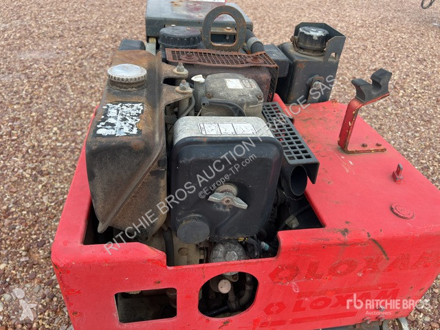 مدحلة Bomag  Bw65h