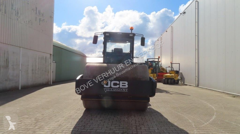 Валяк JCB VM200 D
