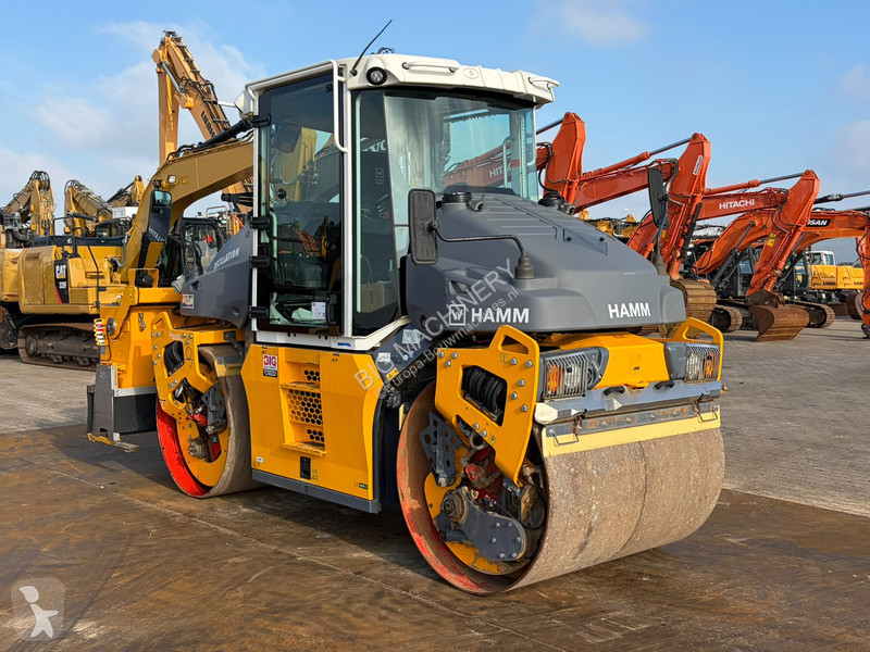 Vibrohenger Hamm DV70i + Bomag splitter