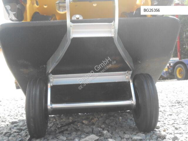 Compactador Bomag 12/40