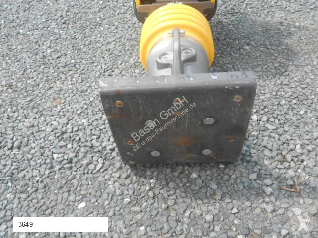 Zhutňovač Bomag BT 65