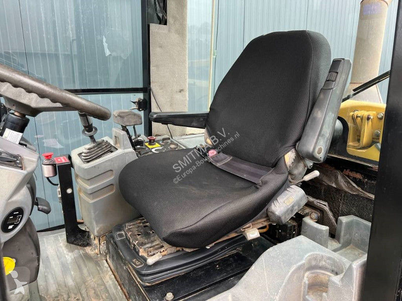 Zhutňovač Caterpillar CP76