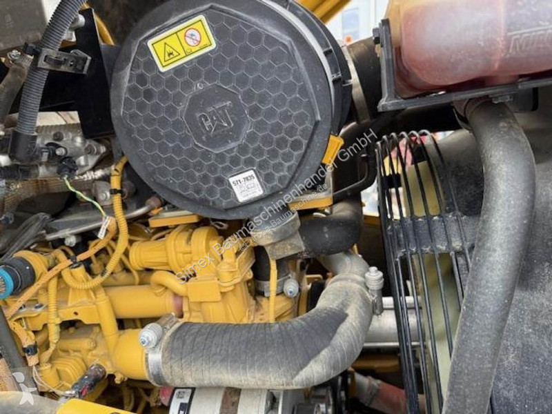 مدحلة Caterpillar CP12 GC