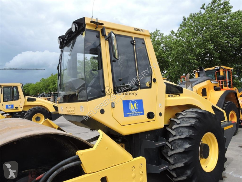 Compactor Bomag BW211D-4 GERMAN
