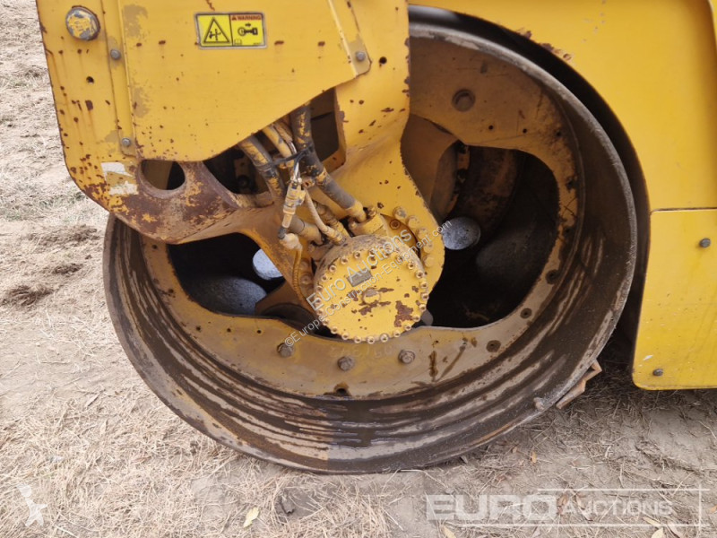 Compactor Caterpillar CB-434D