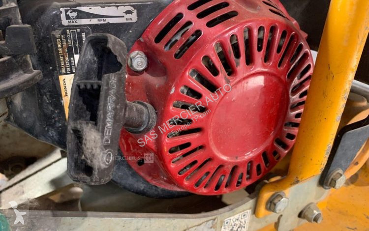 Compactor Ammann plaque vibrante essence