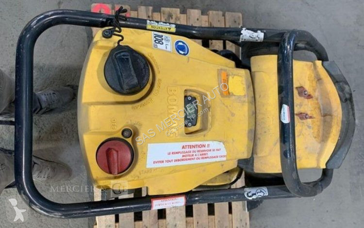 Compactor Bomag pilonneuse essence