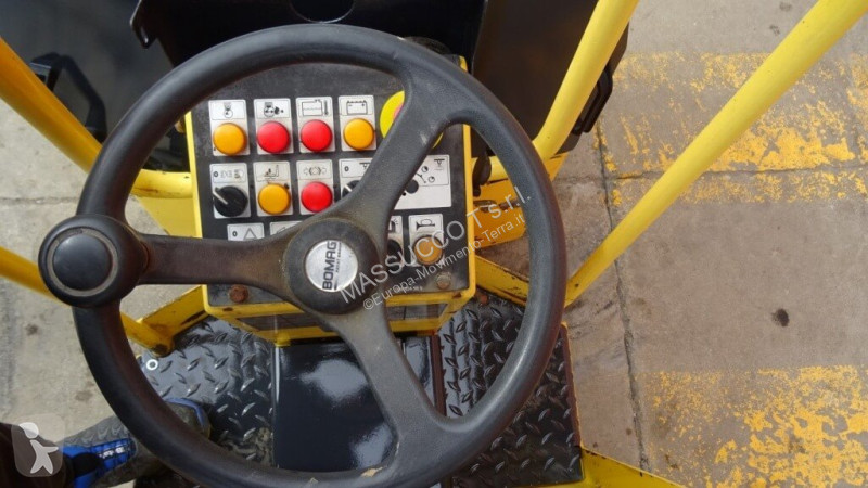 مدحلة Bomag